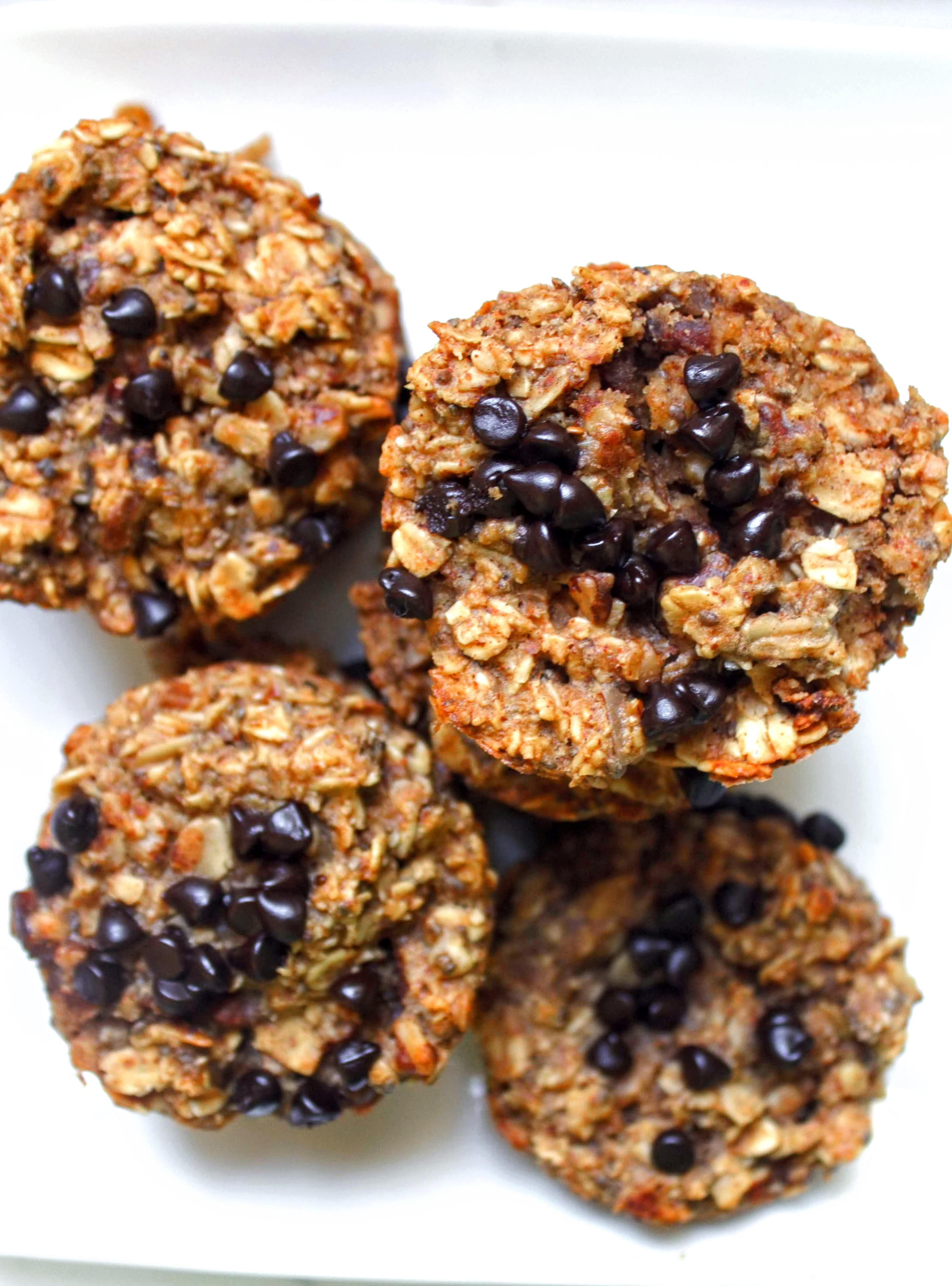 Vegan-Chocolate-Chip-Oat-Muffins