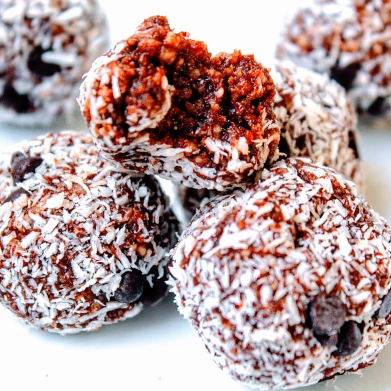 Chocolate-Coconut-Protein-Balls