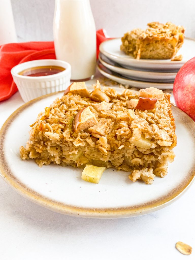 Apple-Cinnamon-Baked-Oatmeal