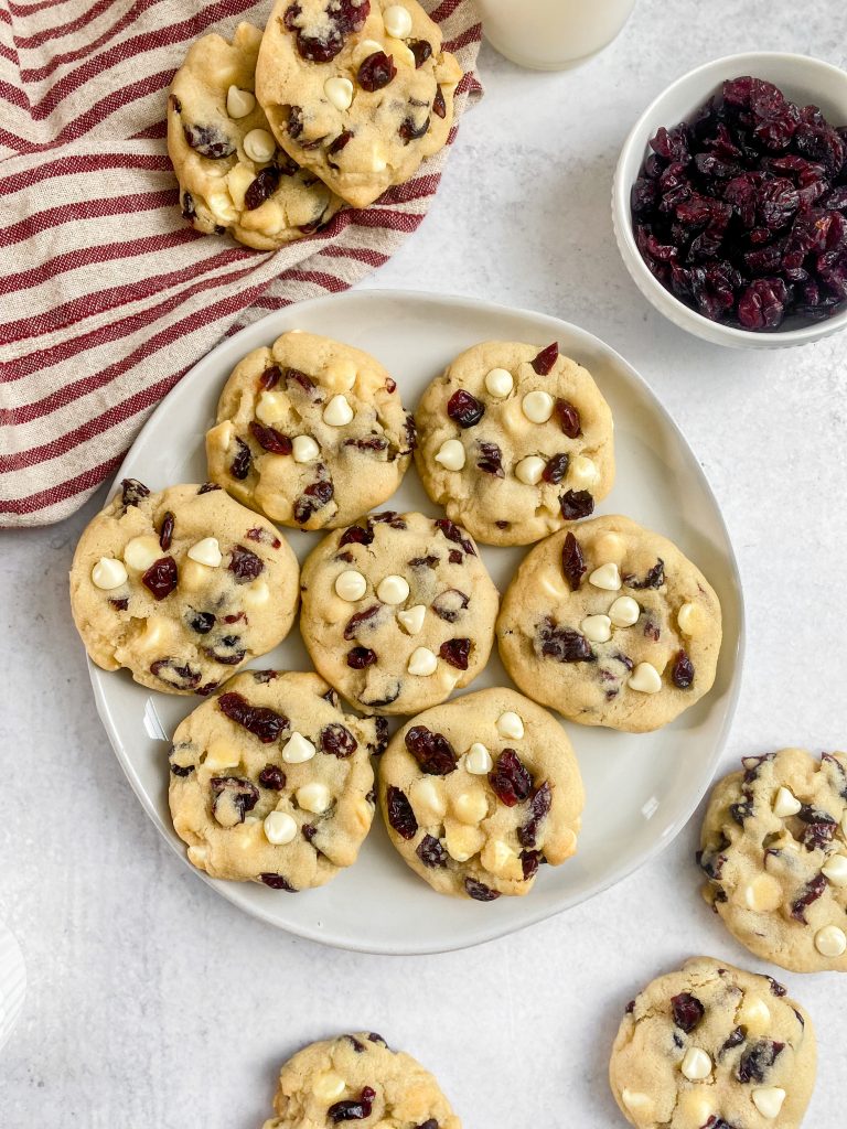 White-Chocolate-Cranberry Cookies 