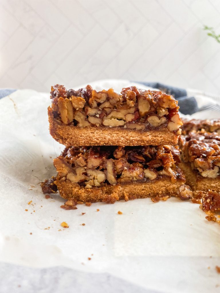 Paleo-Pecan-Pie-Bars