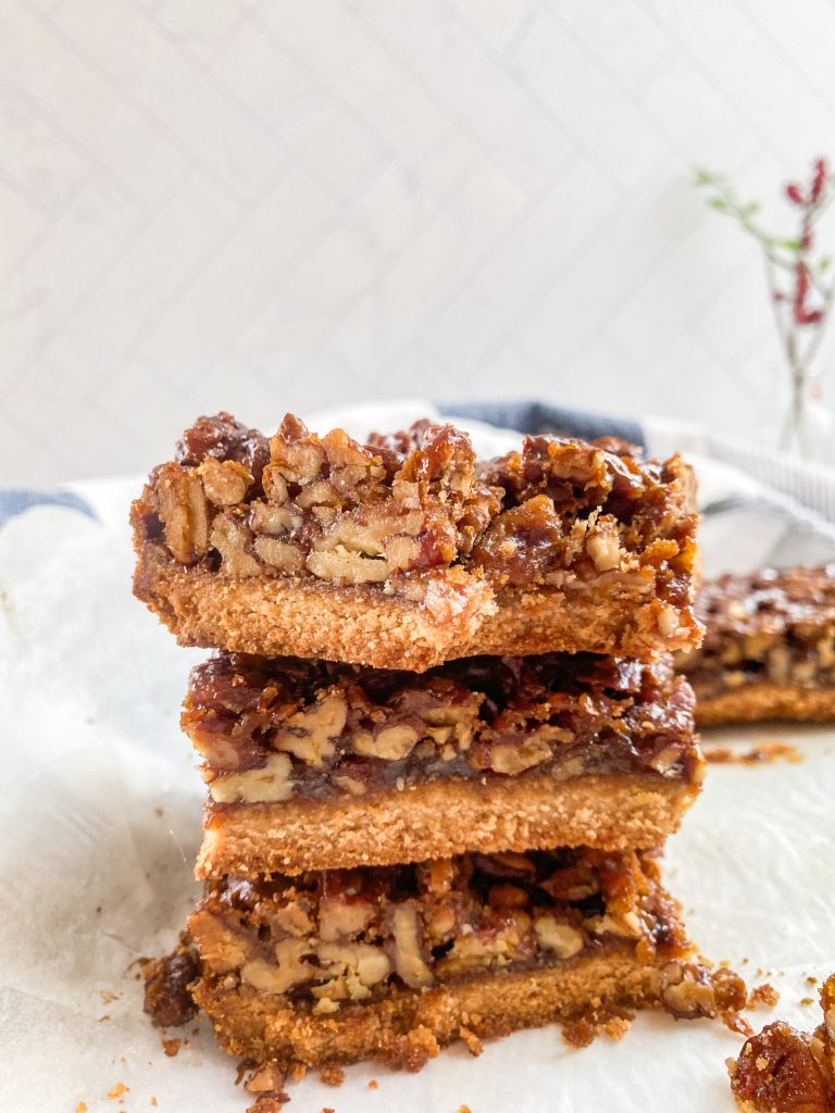 Paleo-Pecan-Pie-Bars