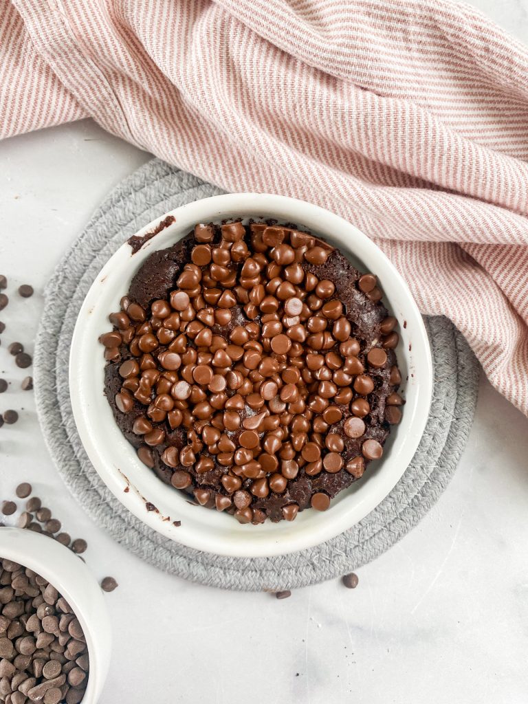 air-fryer-chocolate-mug-cake