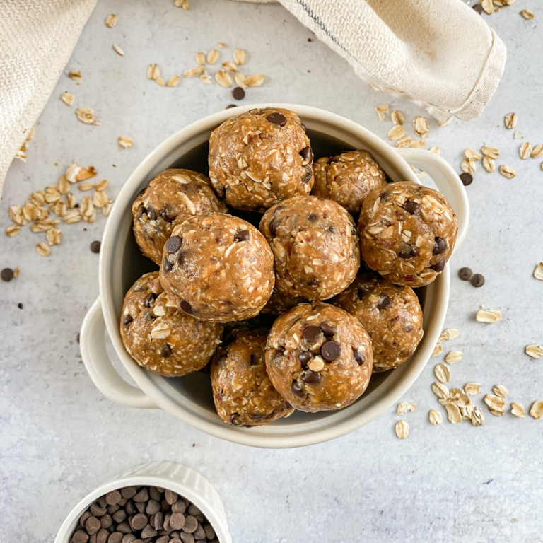 Oatmeal-Cookie-Energy-Balls