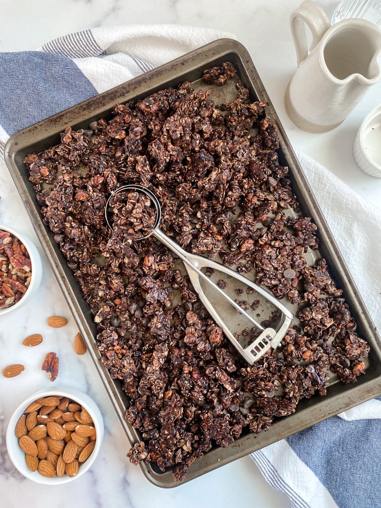 easy-chocolate-granola