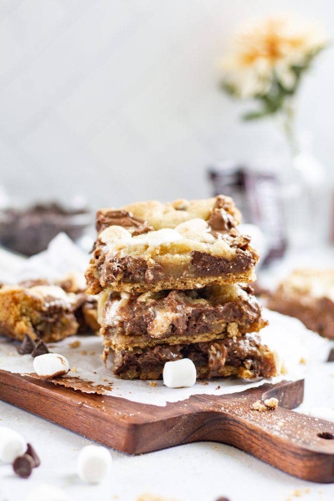 S'mores-Cookie-Bars