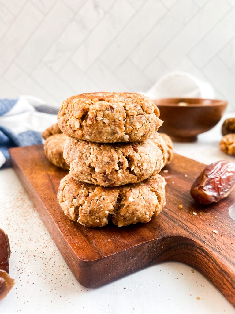 3-ingredient-Date-Cookies