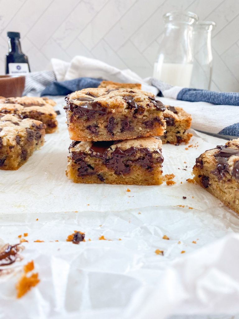 Brown-Butter-Chocolate Chip-Blondies