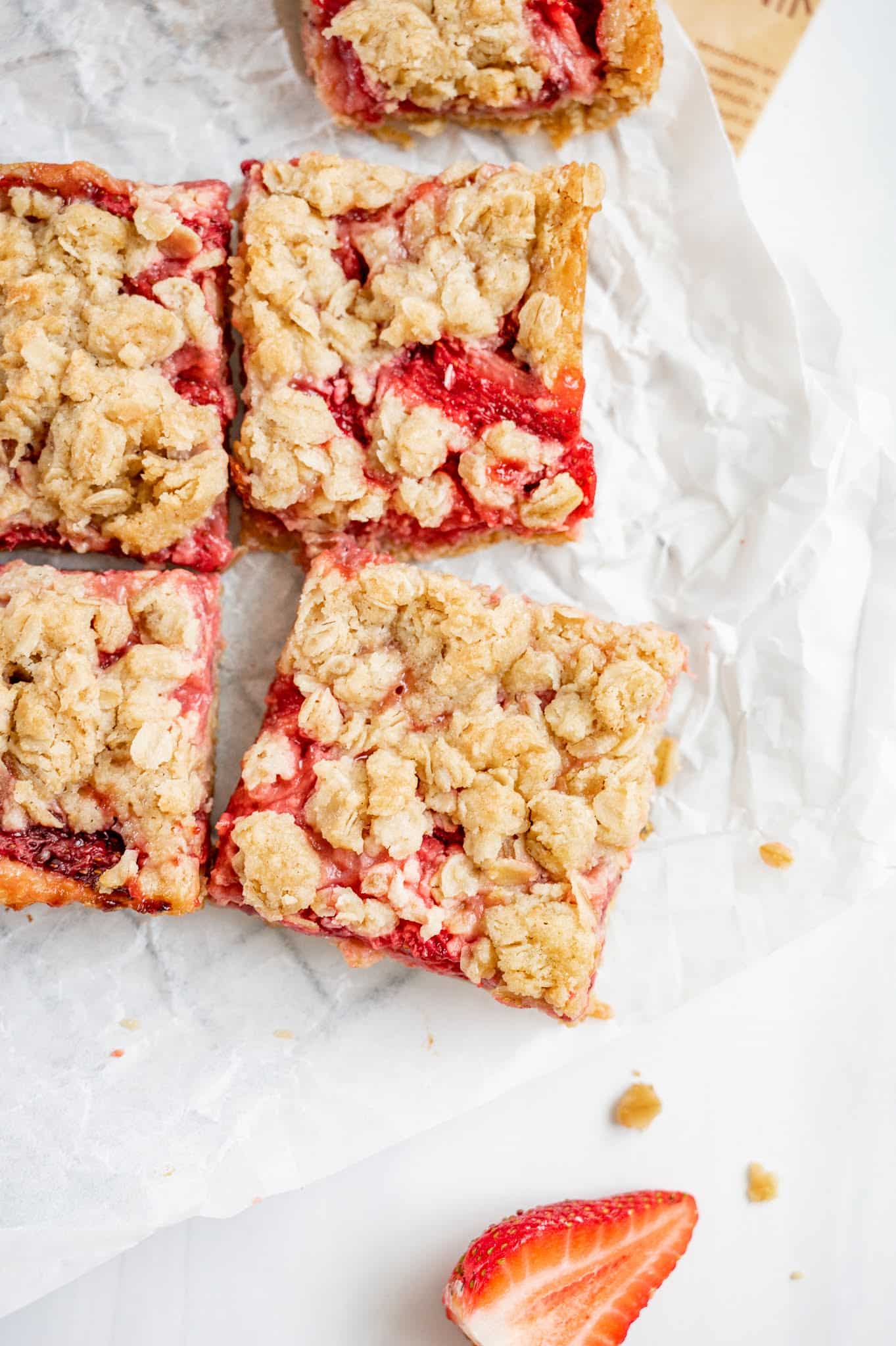 Strawberry-Oatmeal-Bars