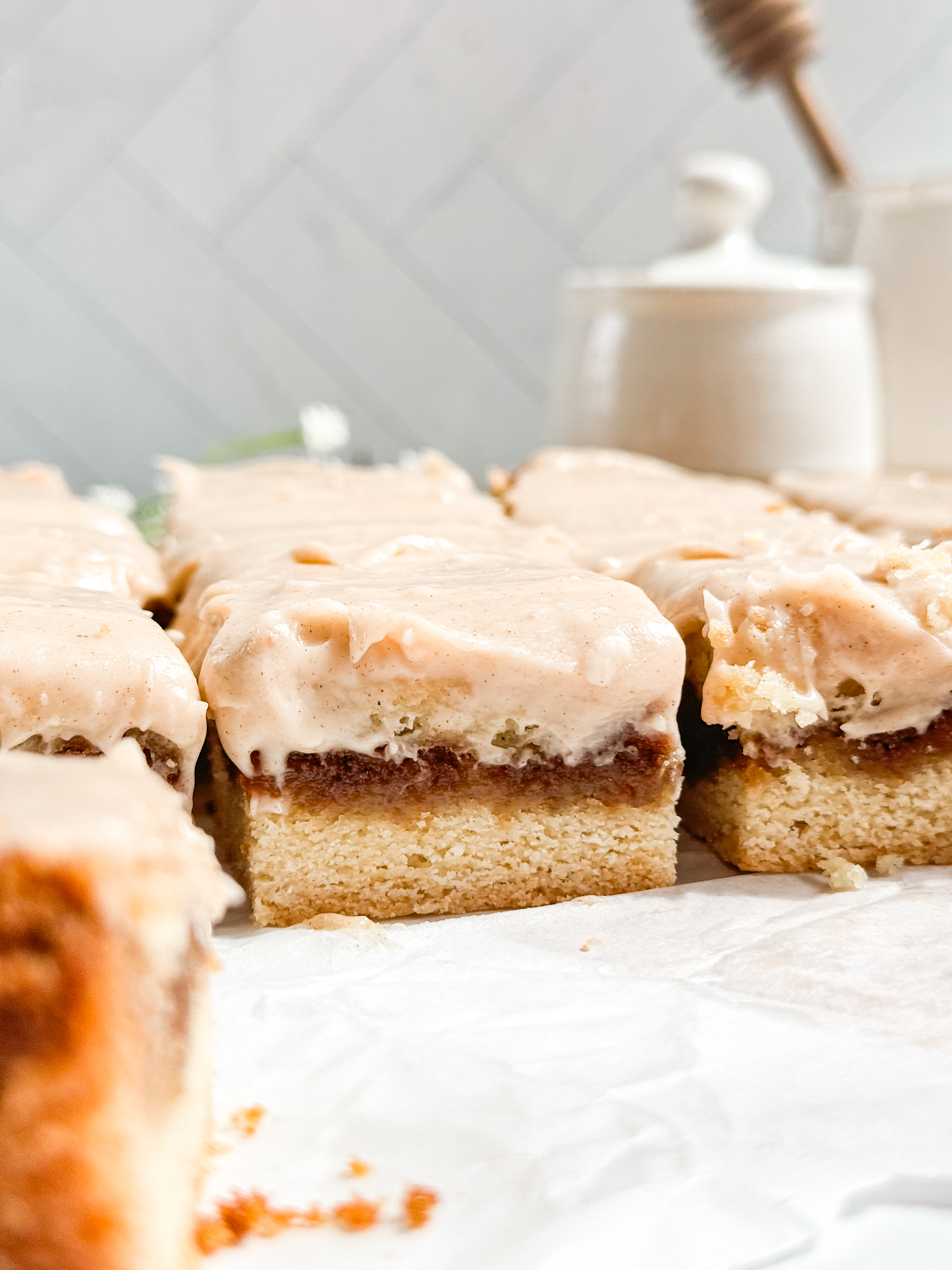 Brown-Sugar-Cinnamon-Pop-Tart-Bars