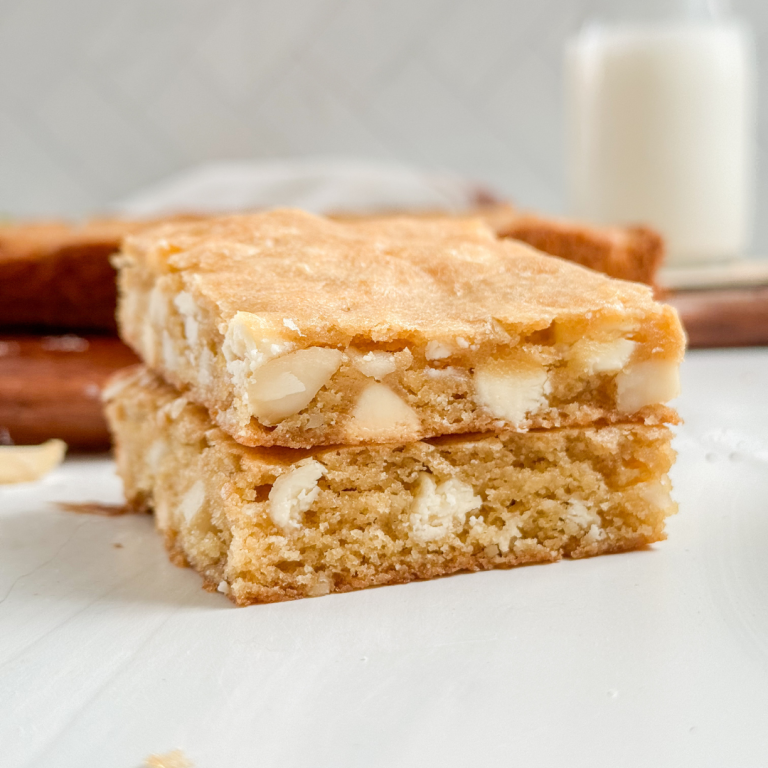 White-Chocolate-Macadamia-Nut-Blondies