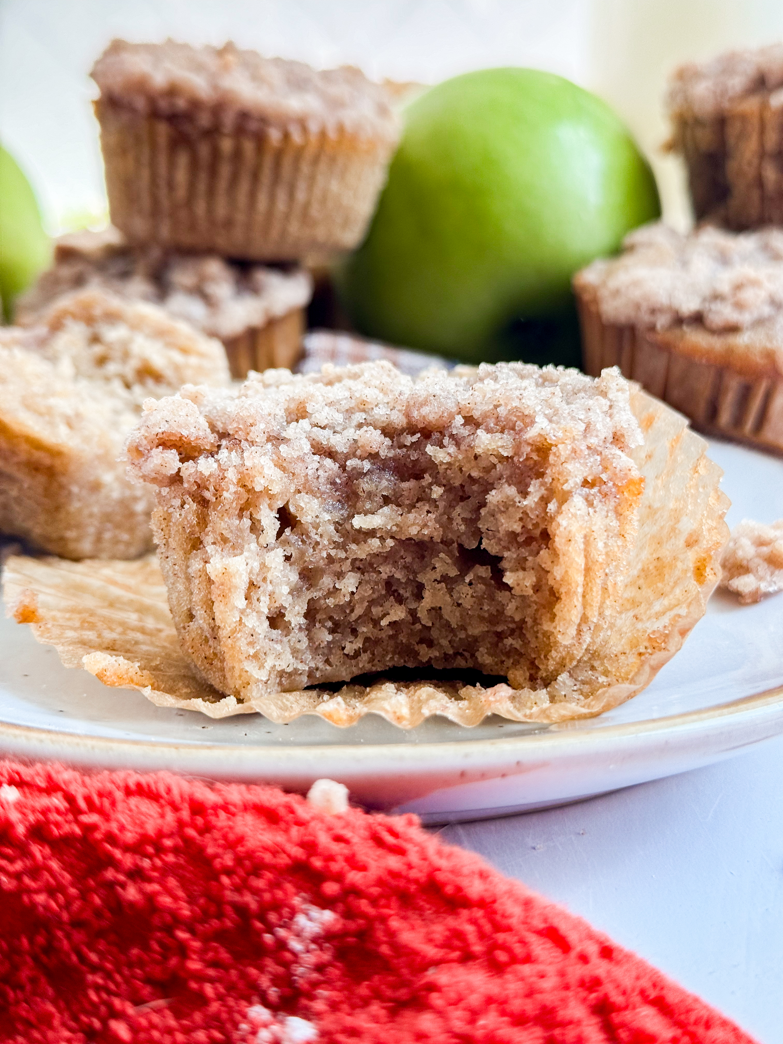 applesauce-muffins