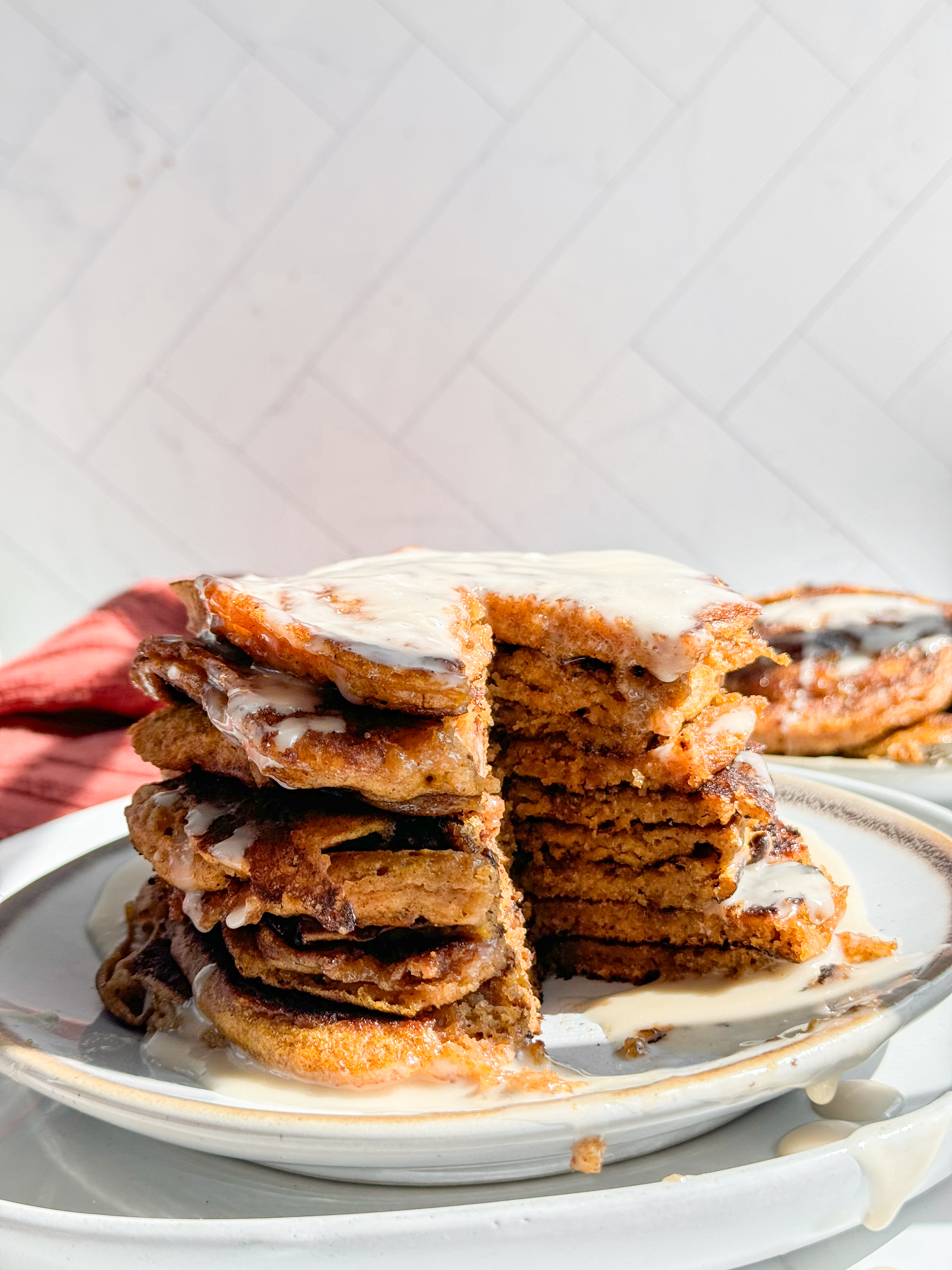 pumpkin-cinnamon-roll-pancakes