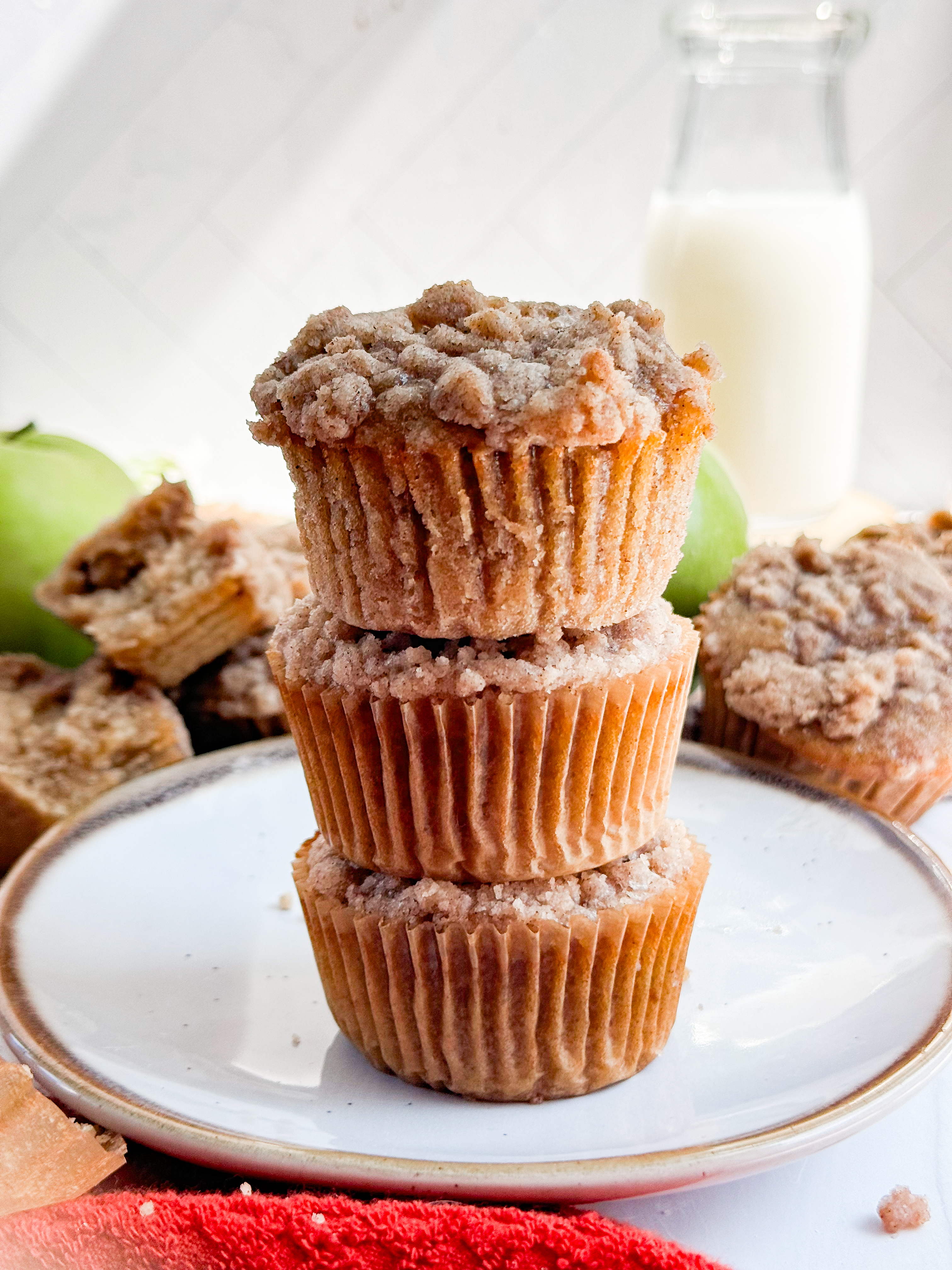 applesauce-muffins