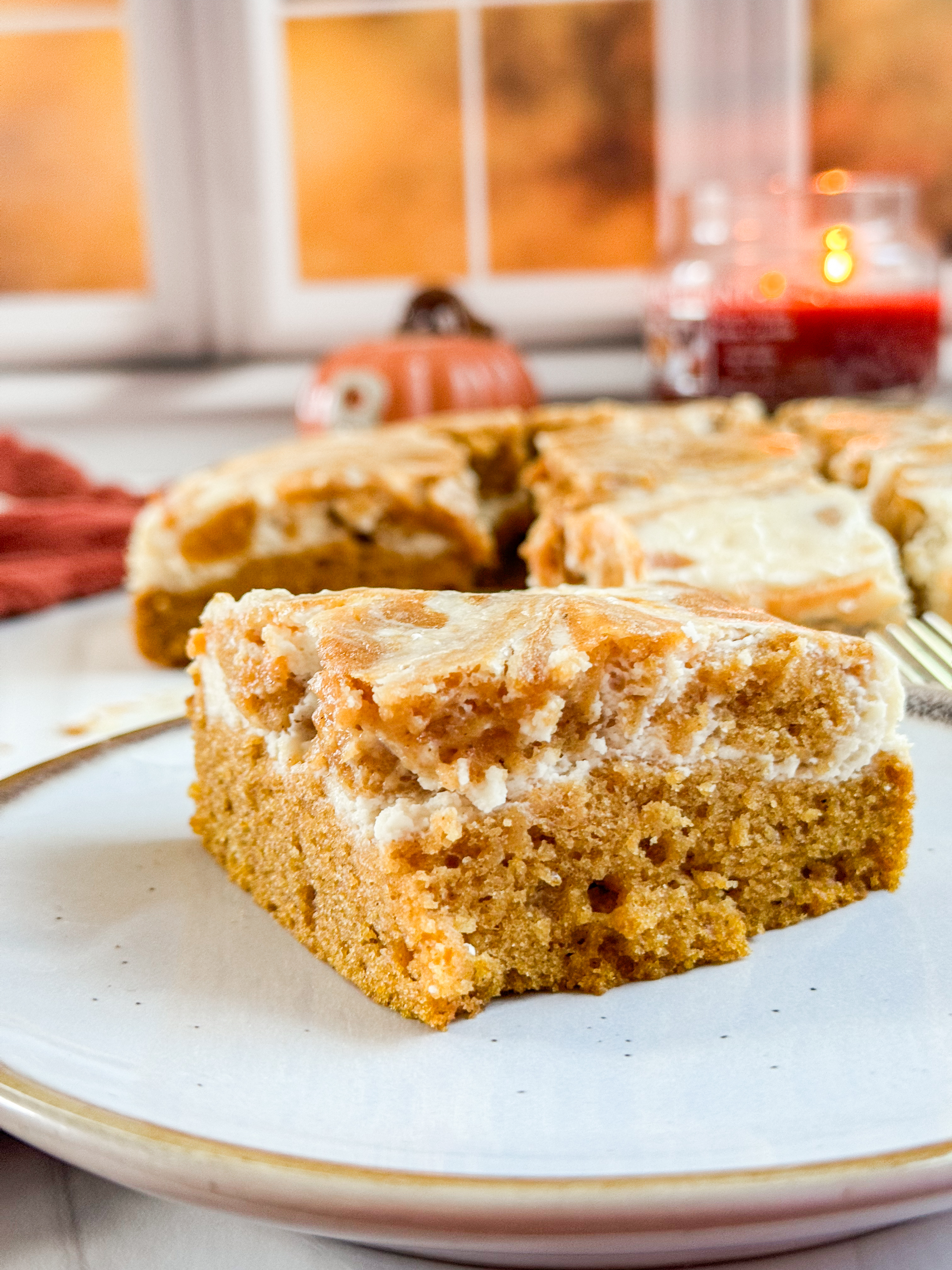 Pumpkin-Cheesecake-Swirl-Bars