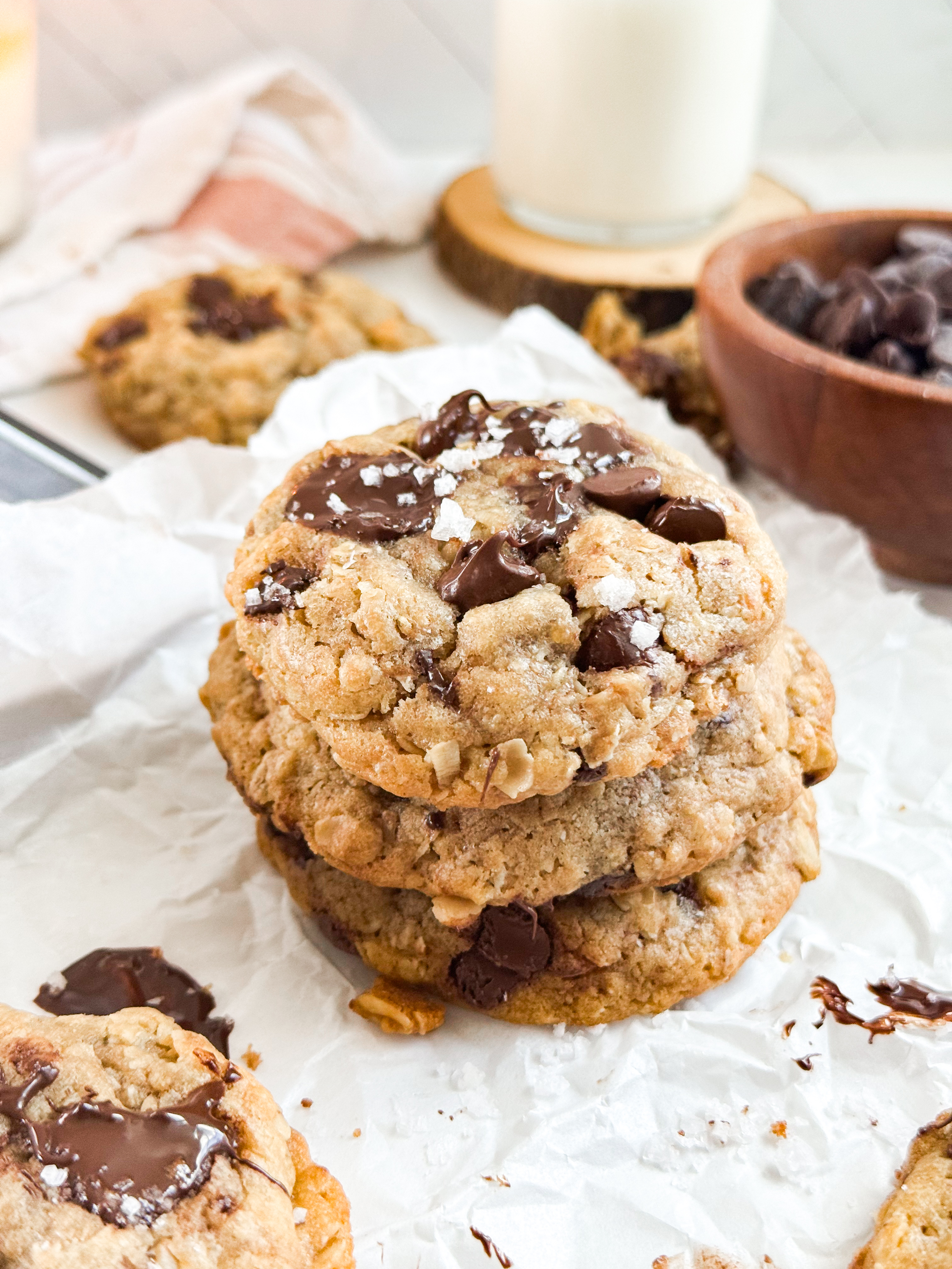 Brown-Butter oatmeal-chocolate-chip-cookies