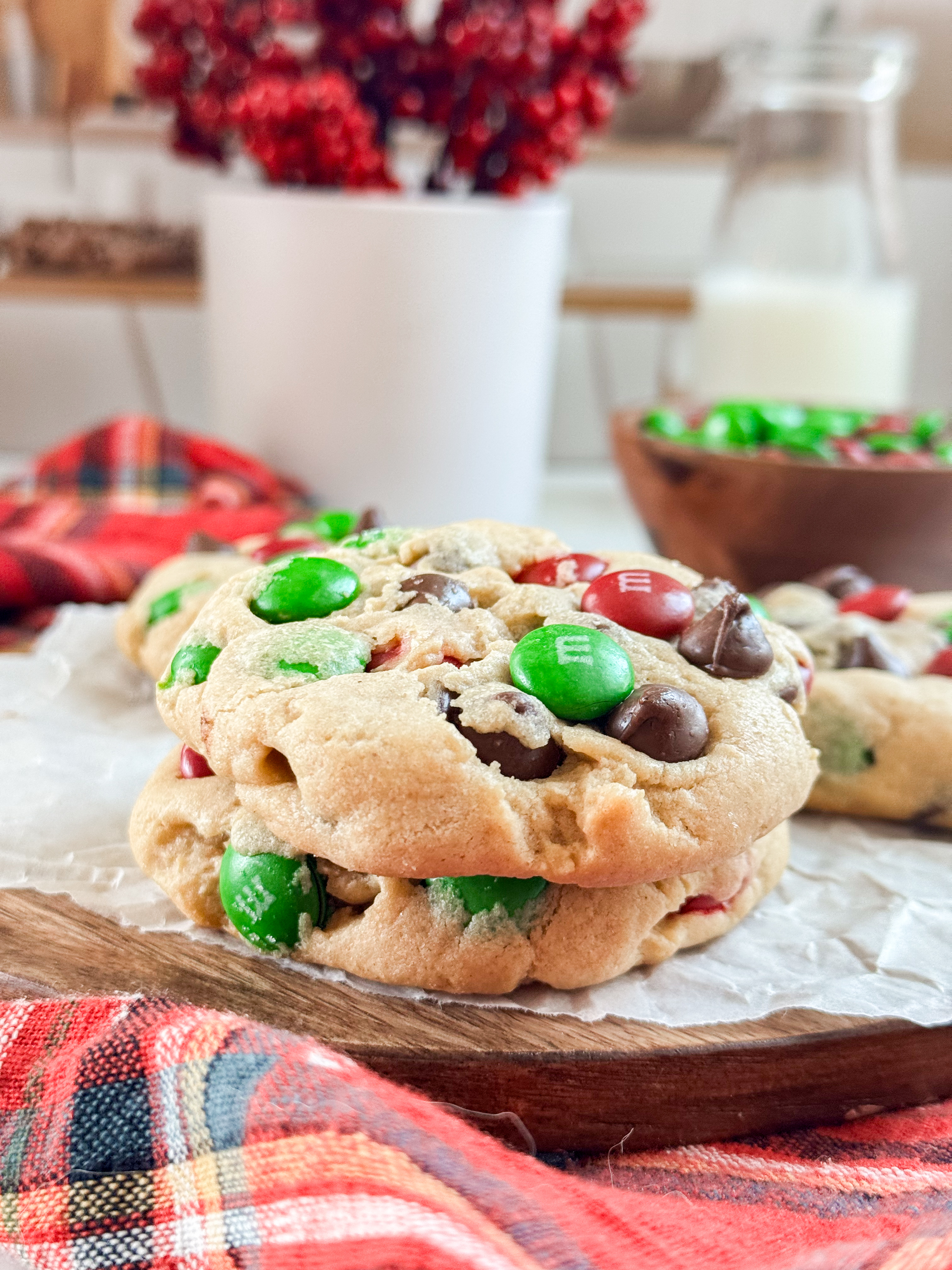 Christmas-Peanut-Butter-M&M-Cookies