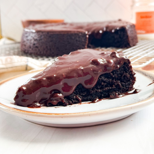 Single-Layer-Chocolate-Fudge-Cake