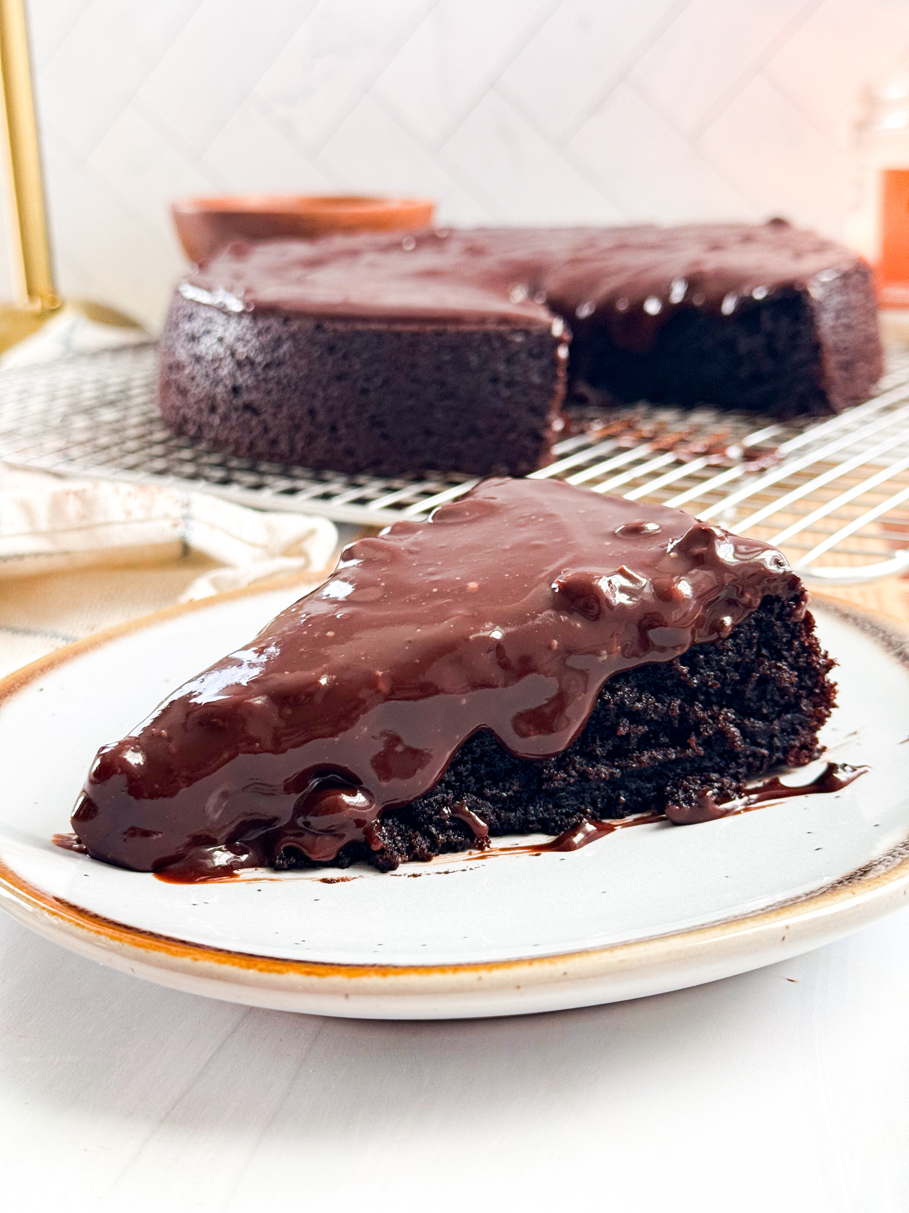 Single-Layer-Chocolate-Fudge-Cake