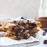 Nutella-stuffed-chocolate-chip-cookies